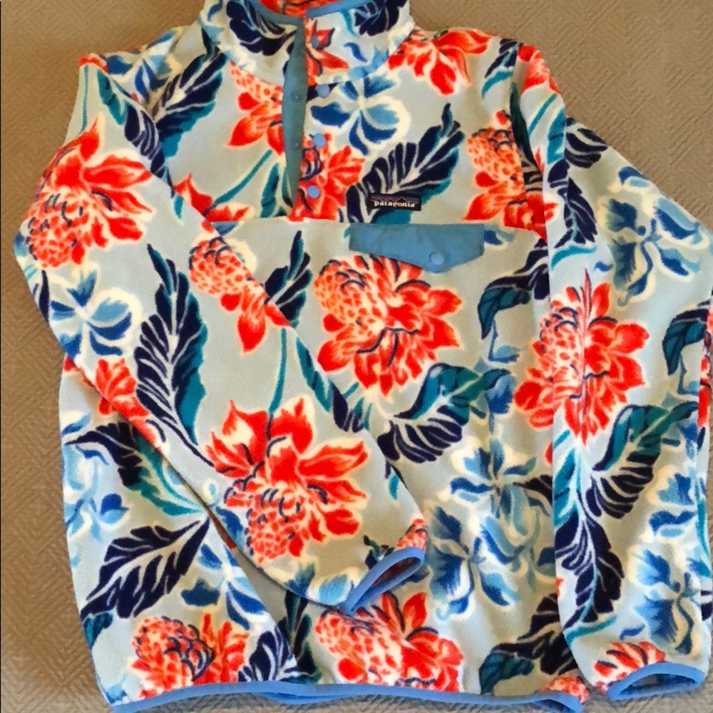Floral Patagonia Pullover